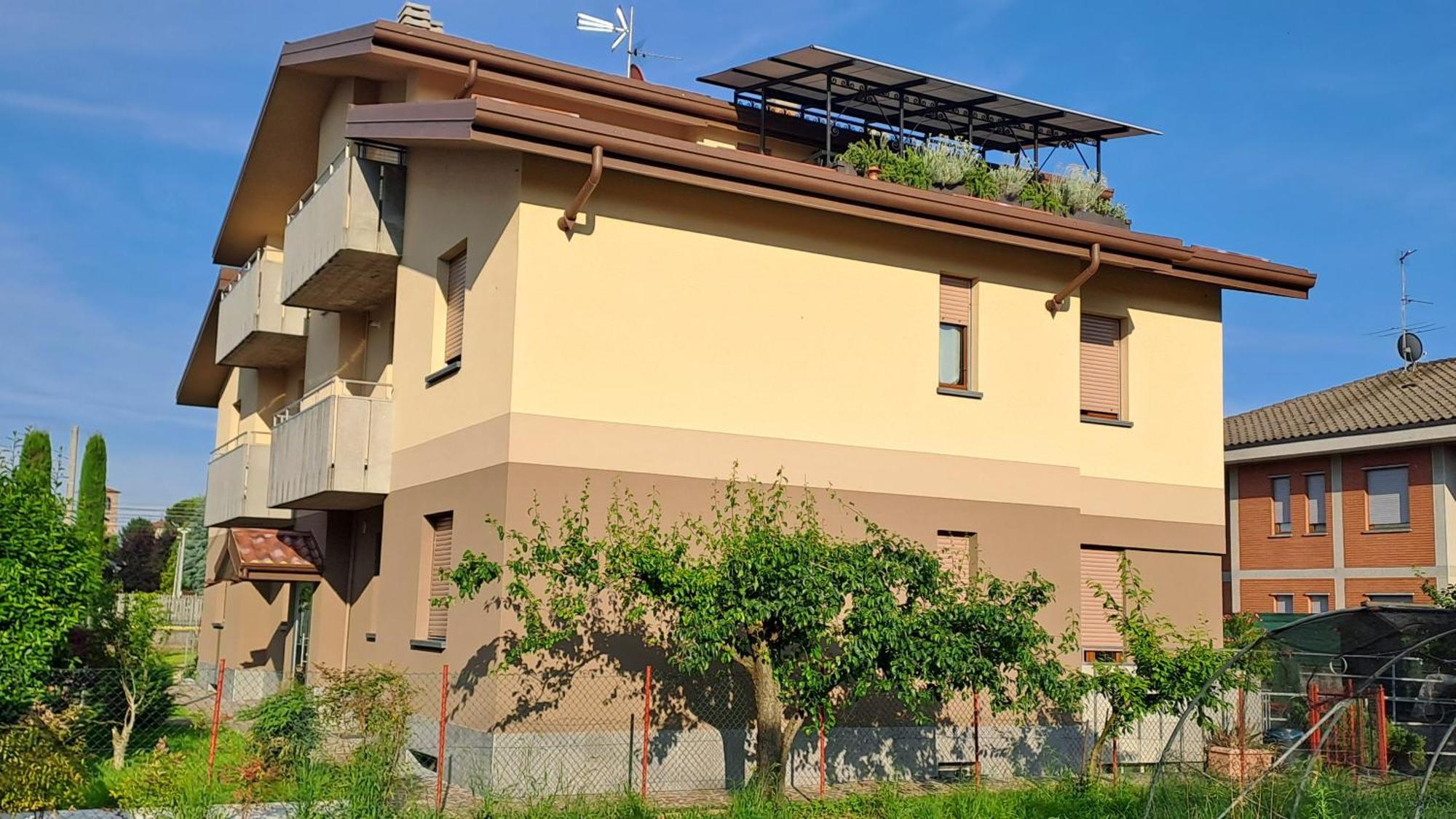 Colleoni'S Lodge Casa Vacanze Con 2 Appartamenti Verdellino Екстер'єр фото